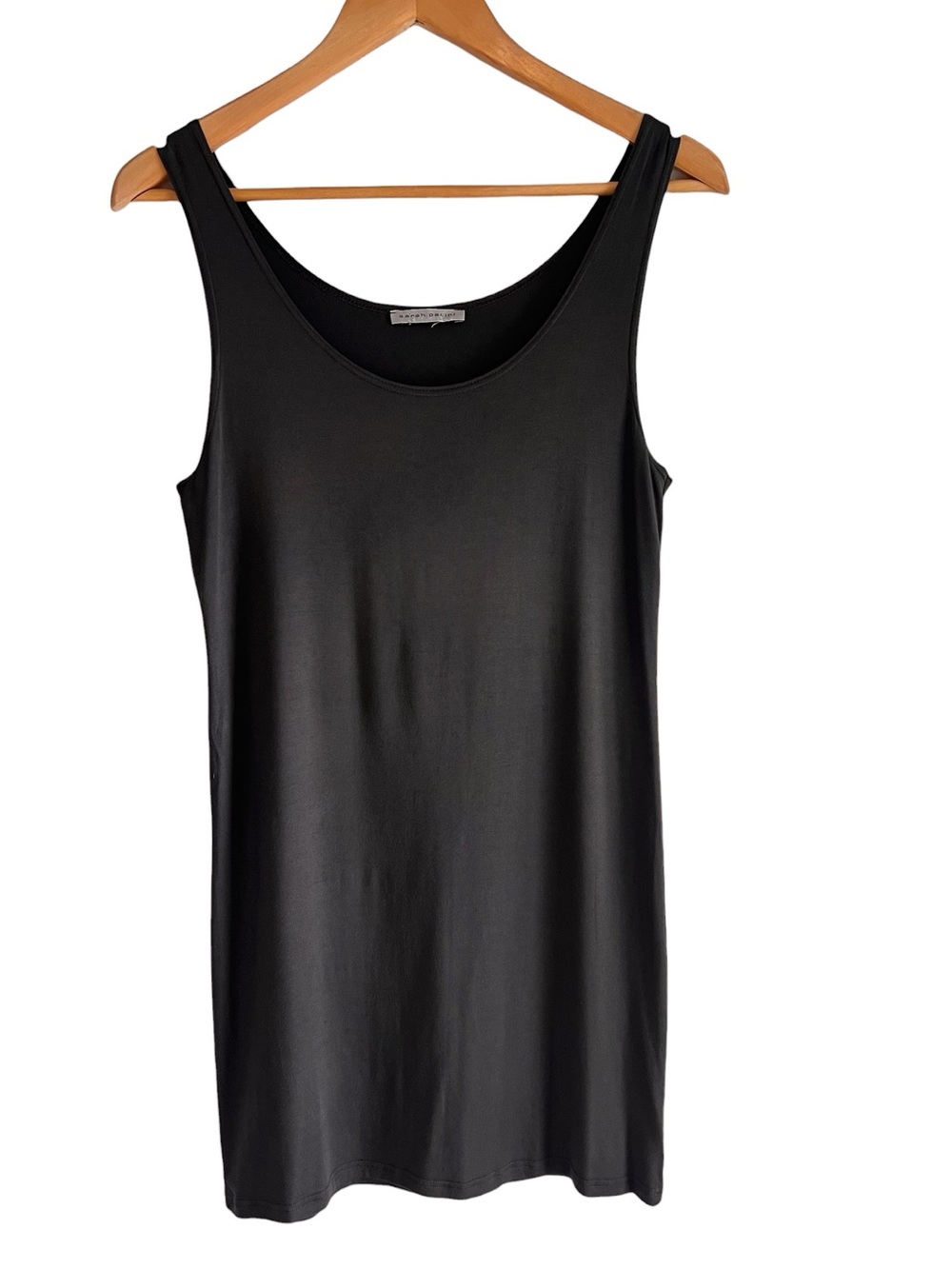 Sarah Pacini scoop neck long tank top in grey excellent condition